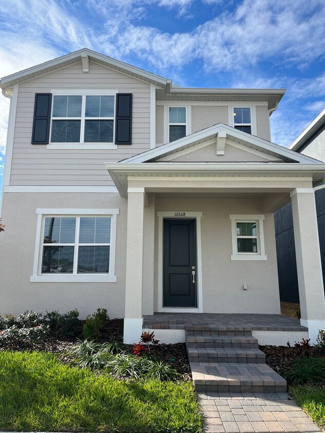 Foto principal - Gorgeous 4 bedroom, 3 bath, BRAND NEW home...