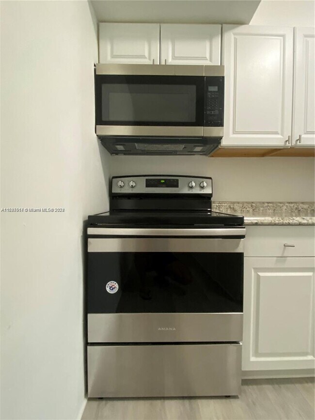 Foto del edificio - 1450 NE 171st St