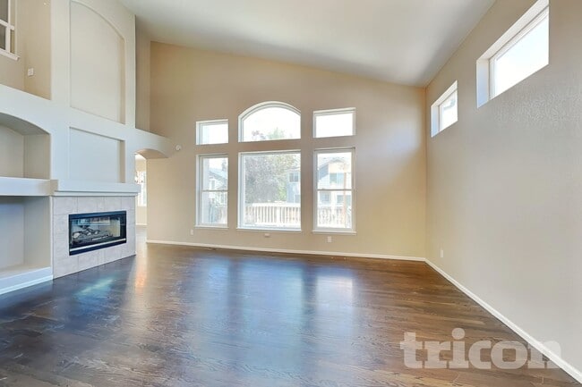 Building Photo - 9061 Renoir Dr