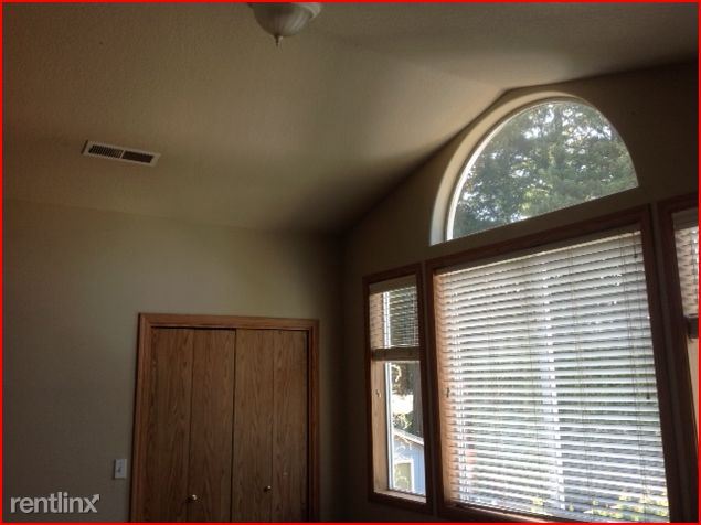 Building Photo - 3544 SE 157th Ave