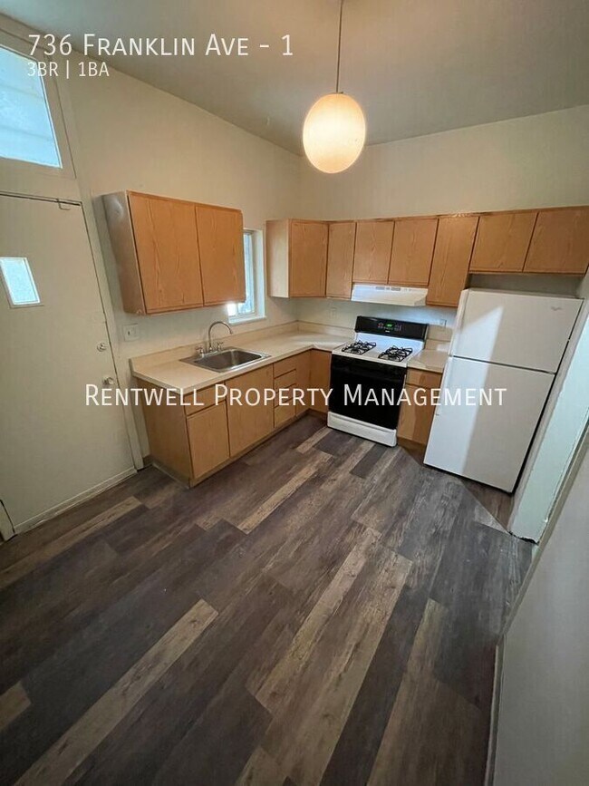 Foto del edificio - 736 Franklin Ave