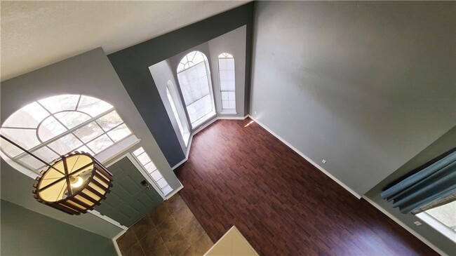 Building Photo - 14745 Montoro Dr