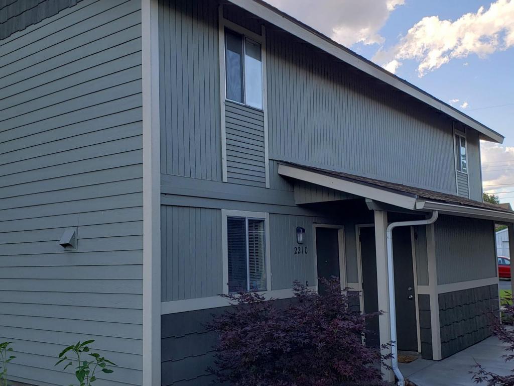 Foto principal - 2210 W Boone Ave