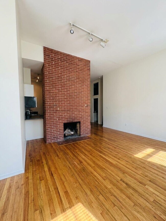 Foto del edificio - 222 Grand St