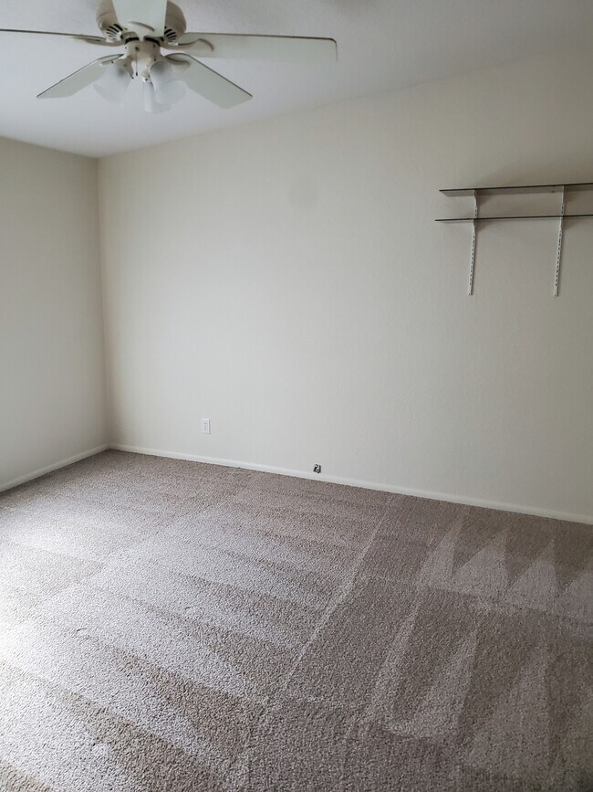 Foto del edificio - 1222 Bramblewood Ln