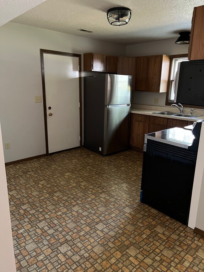 Foto del edificio - 1320 E Pearl St