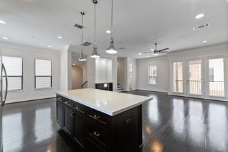 Building Photo - 1525 Johnson St