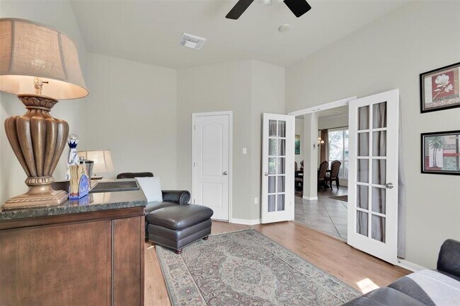 Building Photo - 2512 Shire Ridge Dr