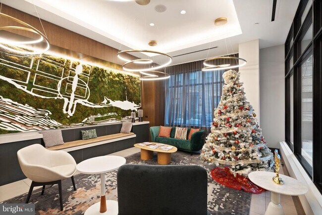 Foto del edificio - 925 N Fairfax St