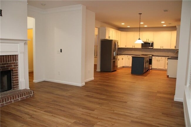 Building Photo - 1322 Loowit Falls Way