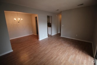 Building Photo - 107 Thornwell Ct
