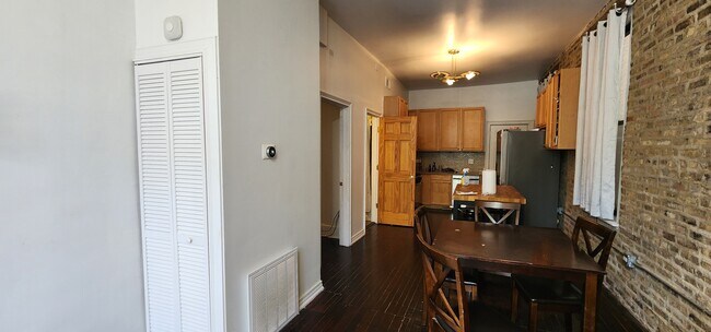 Foto del edificio - 1224 N Cleaver St