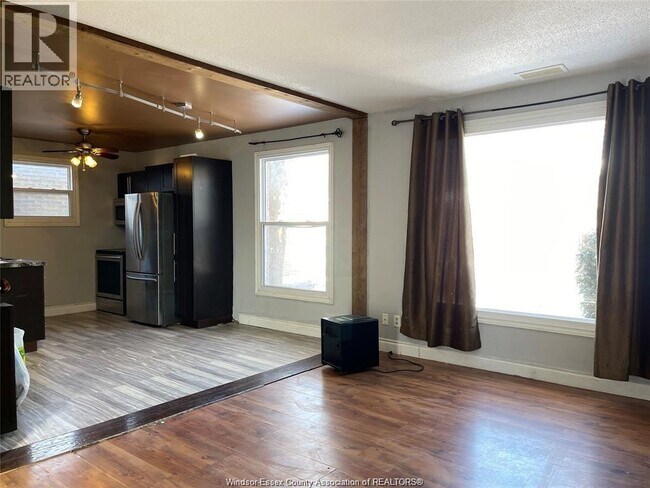 Building Photo - 8691 Darlington Crescent