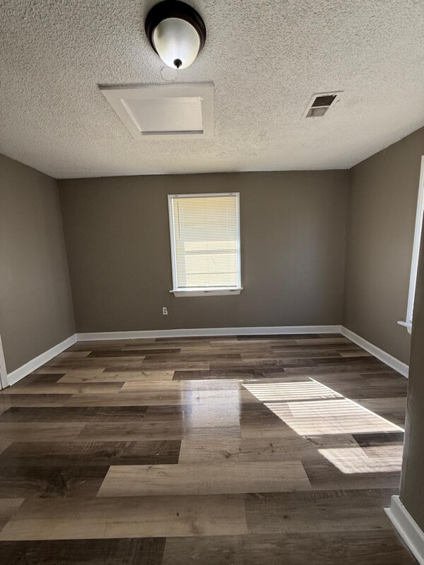 Foto del edificio - 4718 Dodd Rd