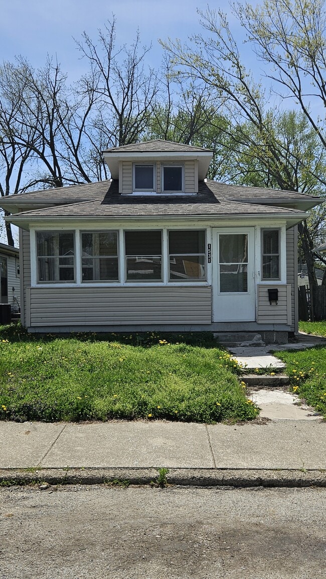 Photo - 1531 Cruft St House