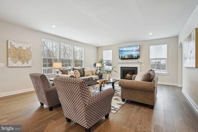 Building Photo - 209 Southern View Dr