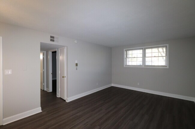 Foto del edificio - 175 Malabu Dr