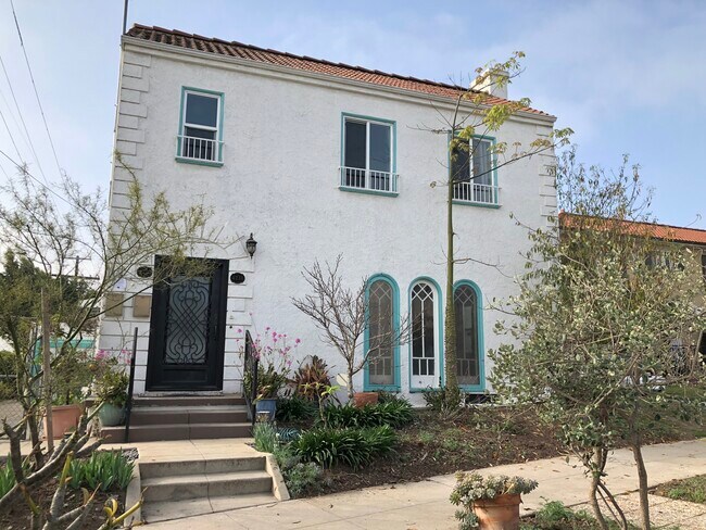Building Photo - 4718 Dockweiler St