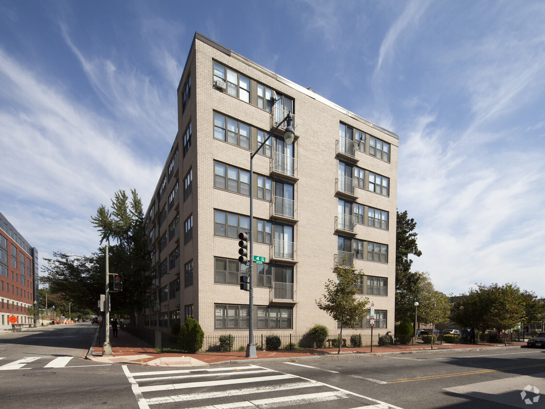 Foto del edificio - LeDroit Apartments