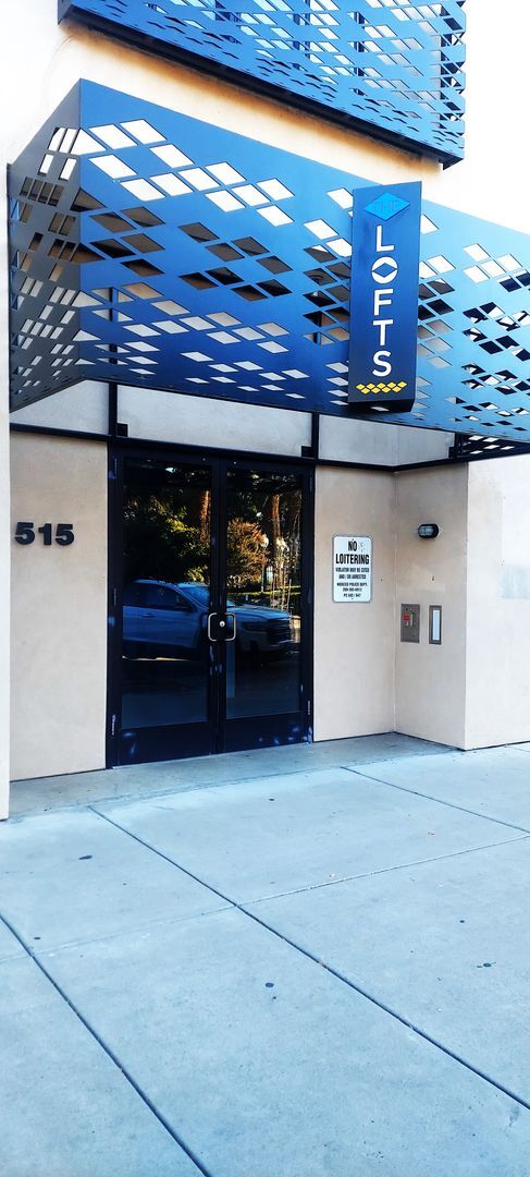 Foto del edificio - 515 W Main St