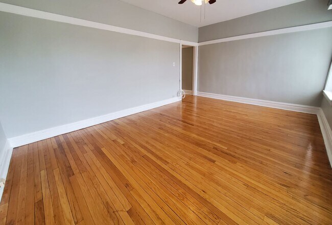 Foto del edificio - 4239 N Lincoln Ave