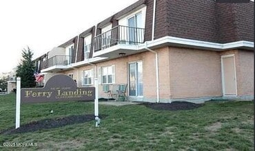 Building Photo - 321 Shore Dr