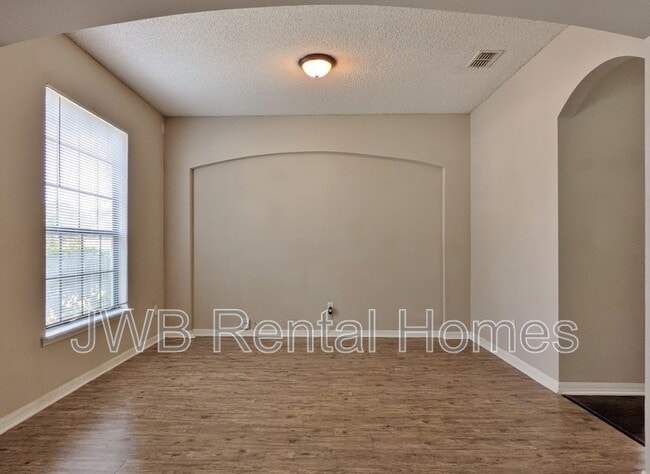 Foto del edificio - 10931 Apple Blossom Trail E