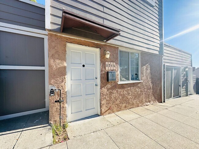 Foto del edificio - Medlow Apartments