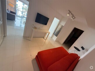 Building Photo - 9195 Collins Ave