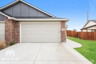 Building Photo - 5784 E Bristol Cir