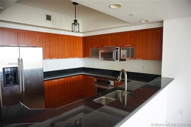Foto del edificio - 15051  Royal Oaks Ln  1402