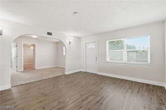Building Photo - 2342 Barden St