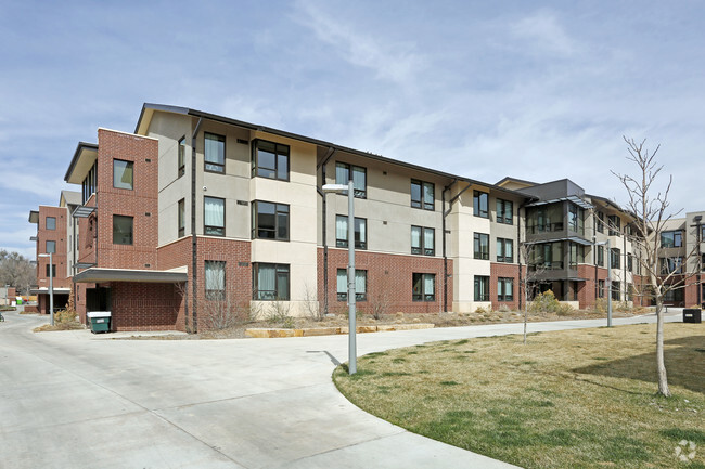 Foto del edificio - Walnut Aggie Village Apartments