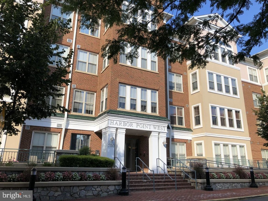 500 Belmont Bay Dr Unit 313, Woodbridge, VA 22191 Condo for Rent in