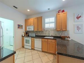 Foto del edificio - 7817 Stratford Dr