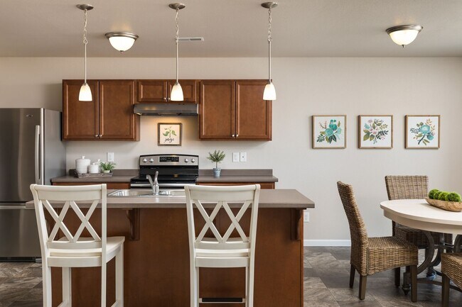 Building Photo - Charming home in Kent City