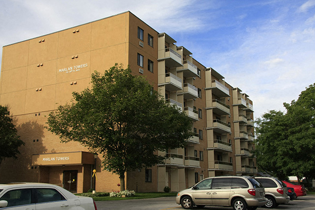 Photo du bâtiment - Marlan Towers