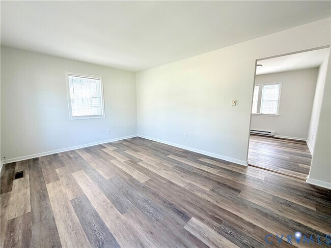 Building Photo - 5835 Huntingcreek Dr