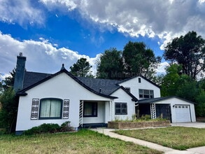 Building Photo - 401 Cheyenne Blvd