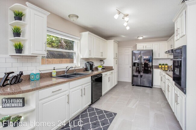 Foto del edificio - 3 br, 2 bath House - 610 W Maud Street