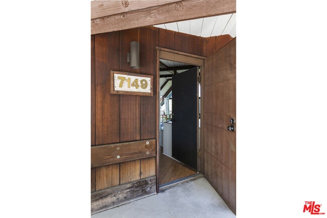 Building Photo - 7149 Woodrow Wilson Dr