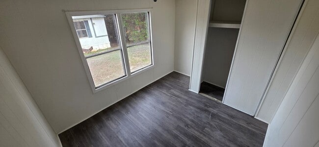 Building Photo - 8364 Cedar St