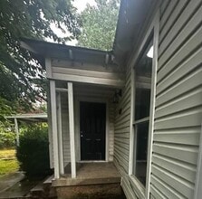 Building Photo - 8403 Tackett St