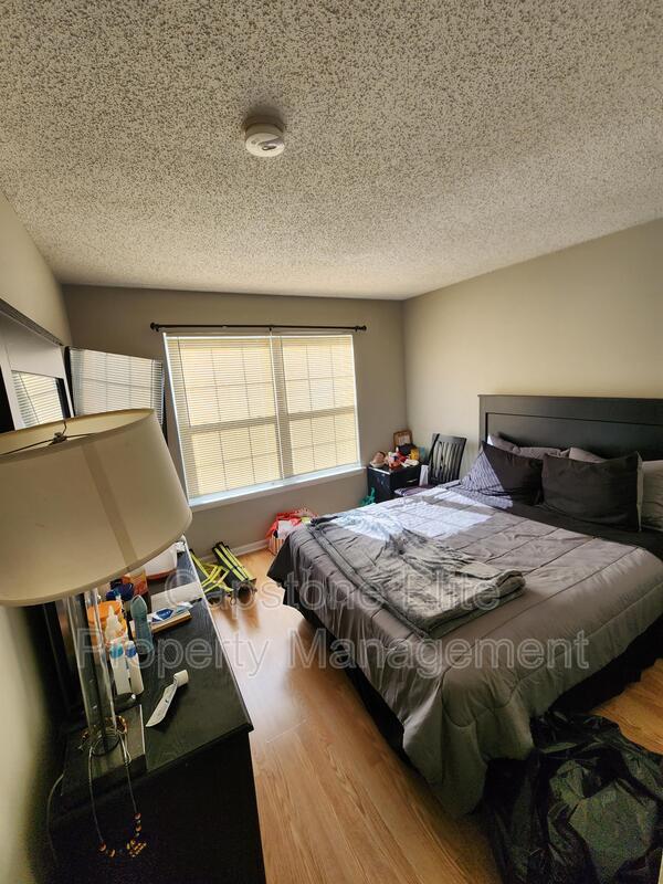 Foto del edificio - 268 Matthews Drive