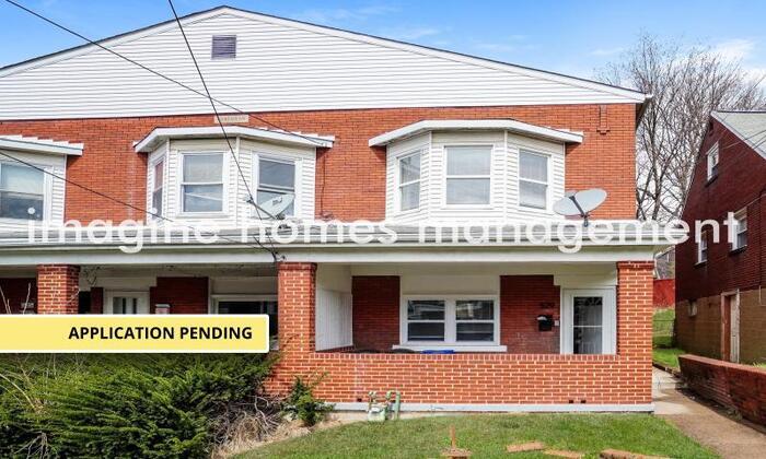 Primary Photo - Pet-Friendly 3 Bed 1 Bath Home in Greenfield