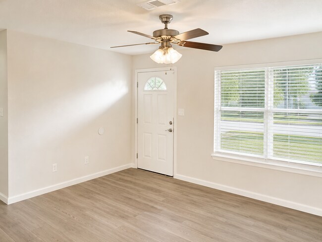 Foto del edificio - 1703 SE 13th St