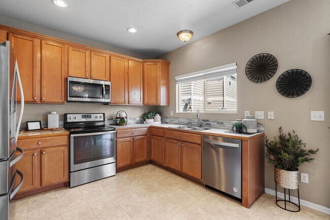 Building Photo - Beautifully Maintained Two-Story Home in a...