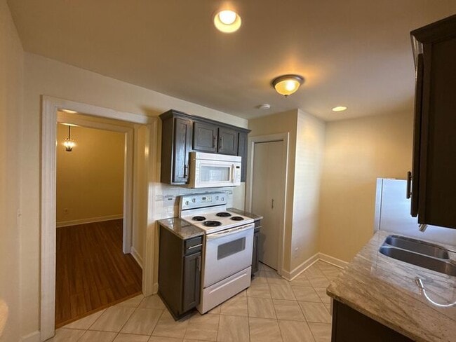 Foto del edificio - T.R. Lawing Realty Property