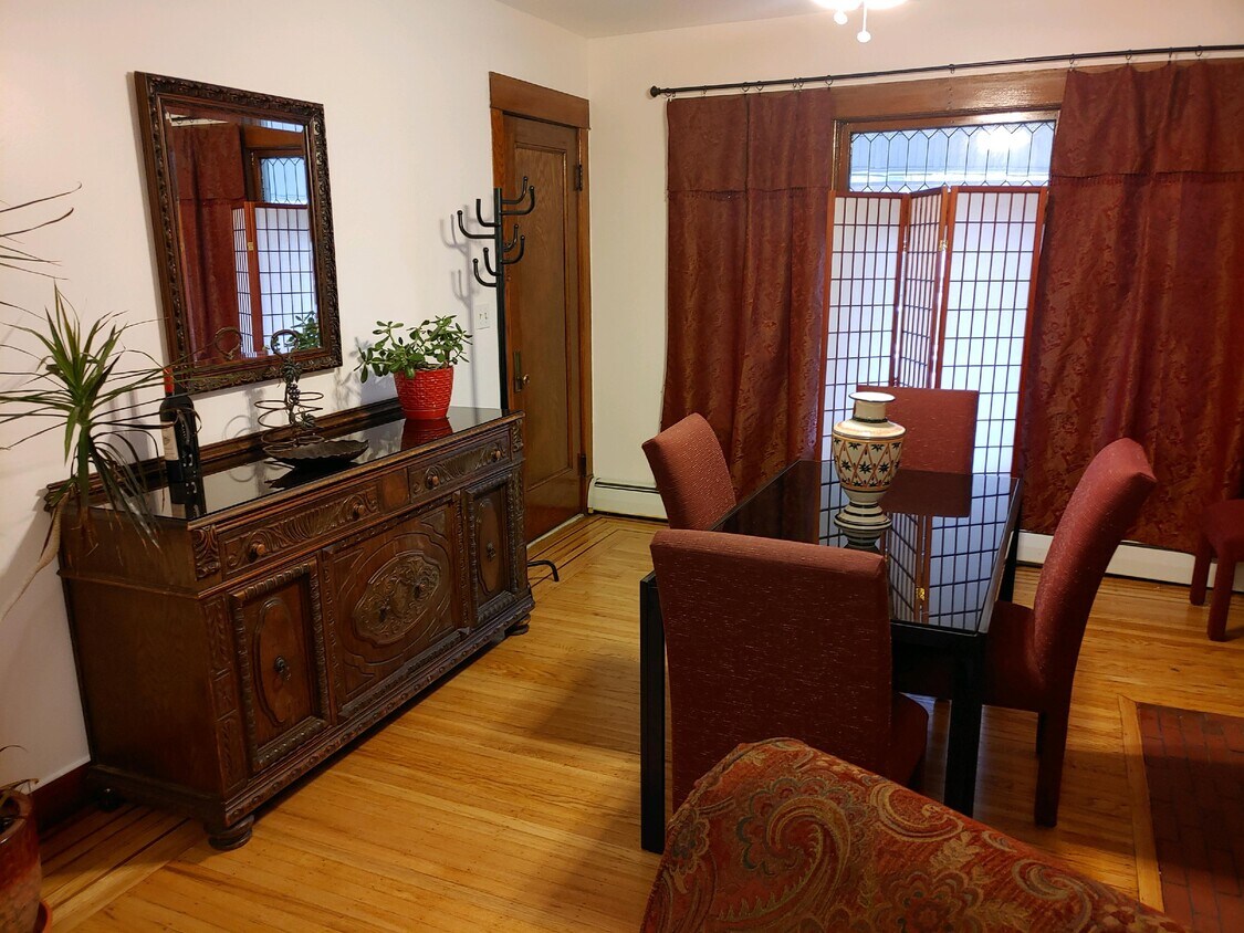 Living Room - 735 Amherst St