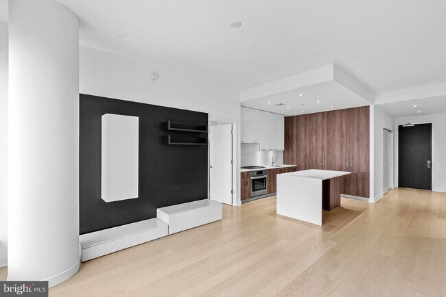 Foto del edificio - 1650 Silver Hill Dr